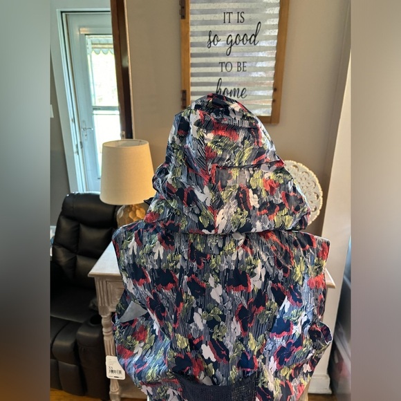 NWT FP Movement Off The Grid Printed Vest in Supernova Floral - Picture 9 of 15